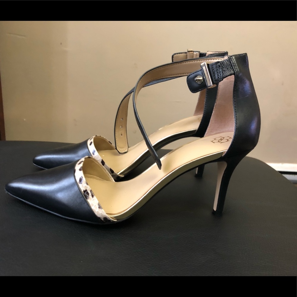 Ann Taylor Juliette ankle strap heel 👠 black